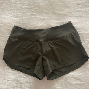 Vuori’s womens workout shorts